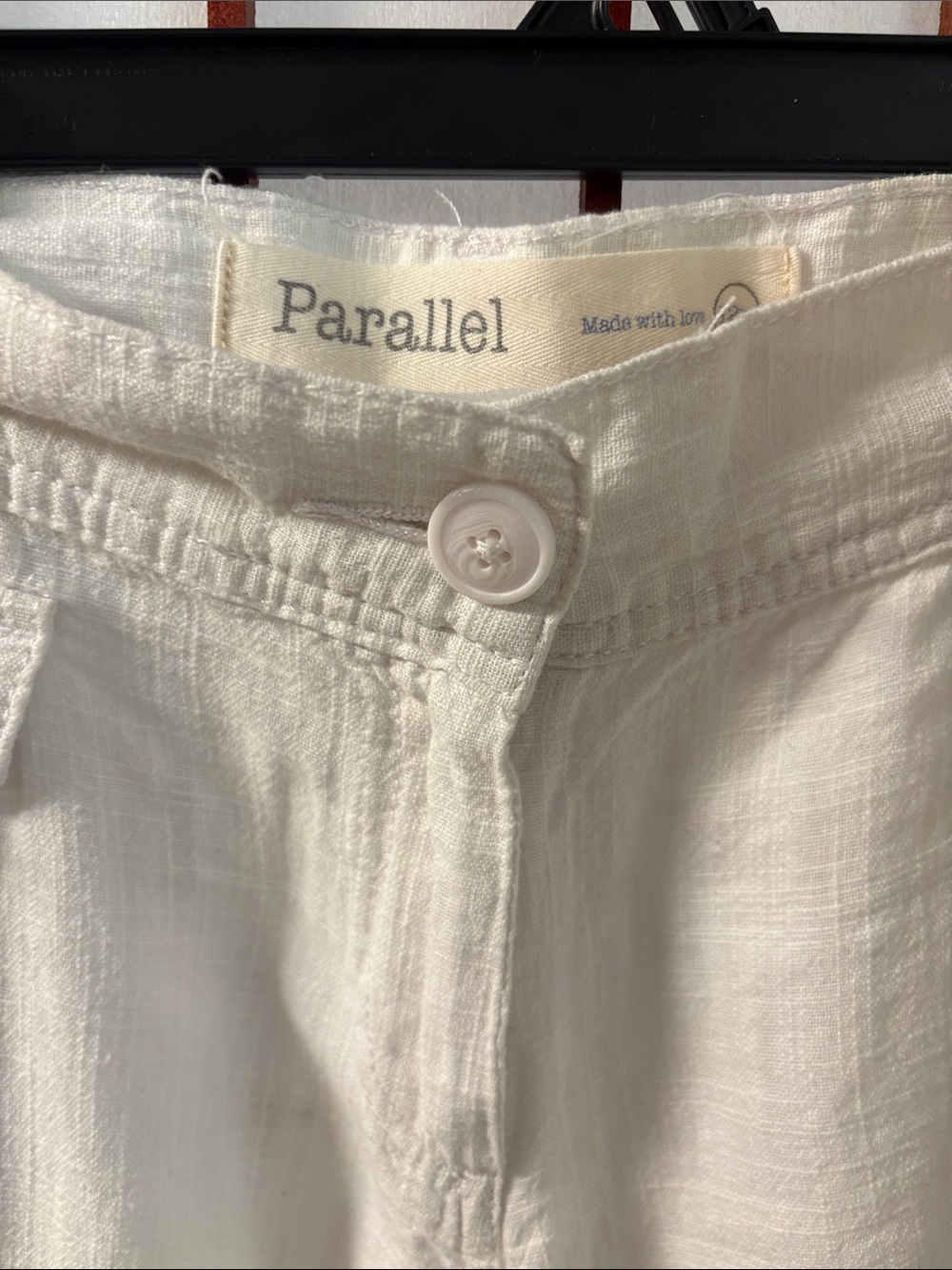 Woman’s White Linen Pants nice